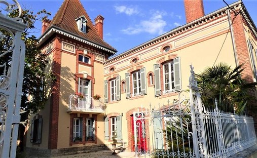 House in Rive Gauche, Aire-sur-l'Adour, France 1