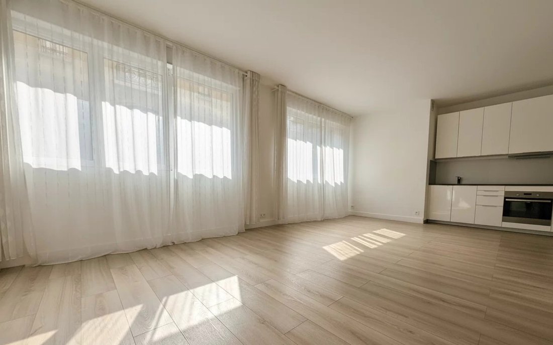 Apartment in Bois de Boulogne, Paris 16e Arrondissement, Paris 1 - 16923298