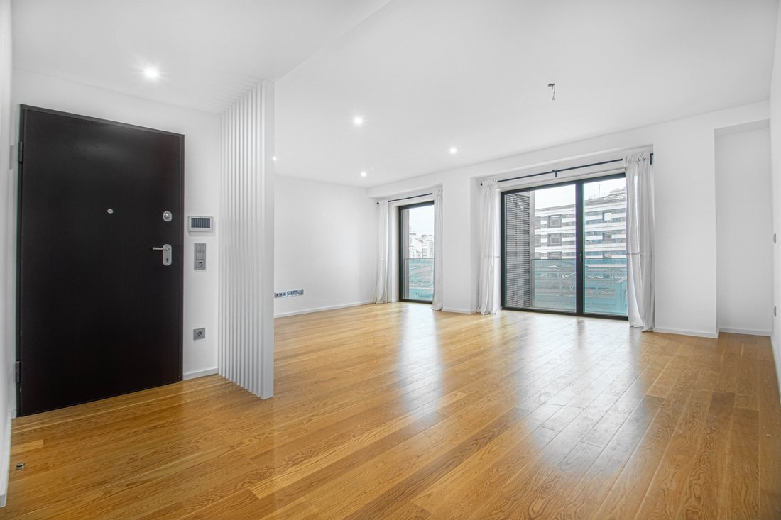 Apartment in Avenidas Novas, Lisbon, Portugal 2 - 16923845