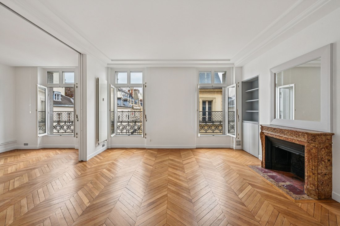 Apartment in Elysées-Madeleine, Paris 8e Arrondissement, Paris 4 - 16923469