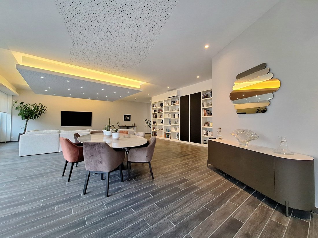 Appartamento a Rive Droite, Epinal, Francia 4 - 16926266