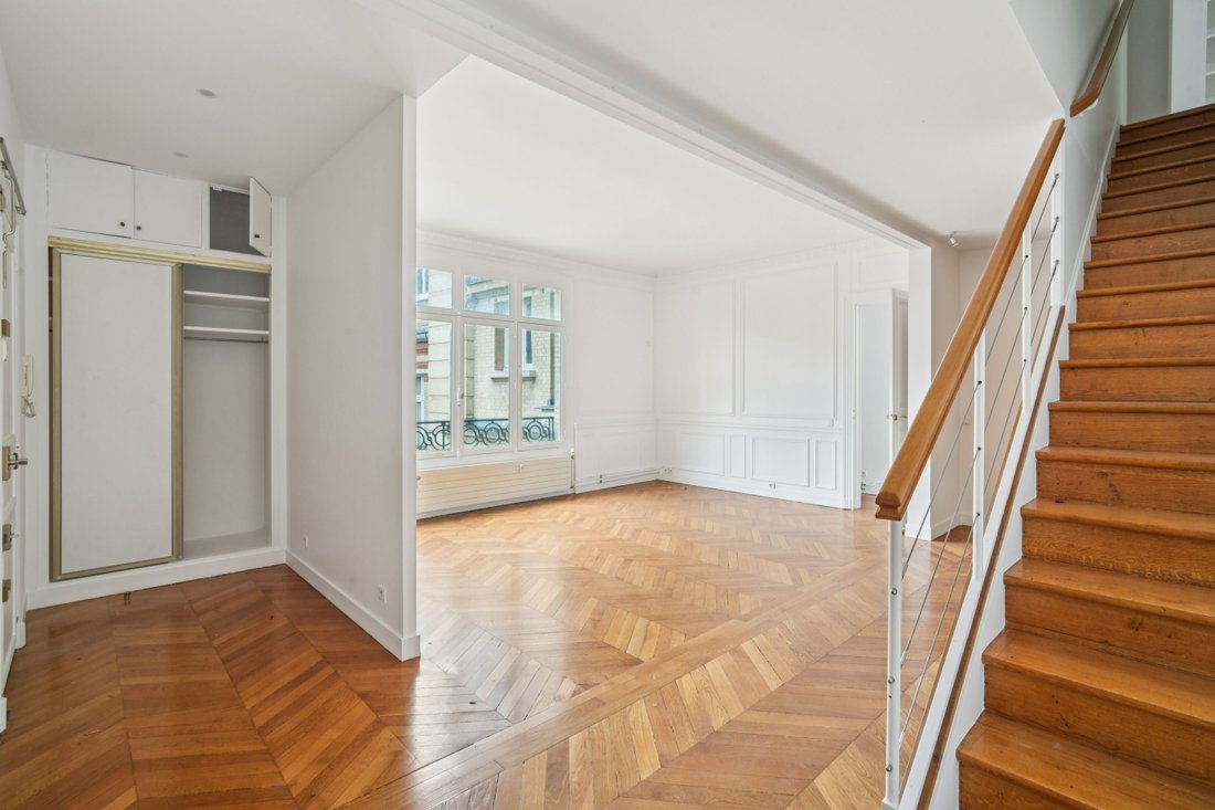 Apartment in Elysées-Madeleine, Paris 8e Arrondissement, Paris 5 - 16923462