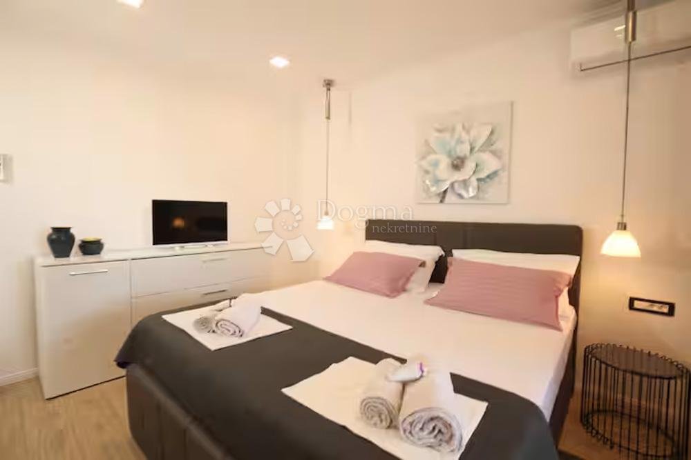 Apartment in Gradska cetvrt Grada, Sibenik, Sibenik-Knin County 2 - 16925330