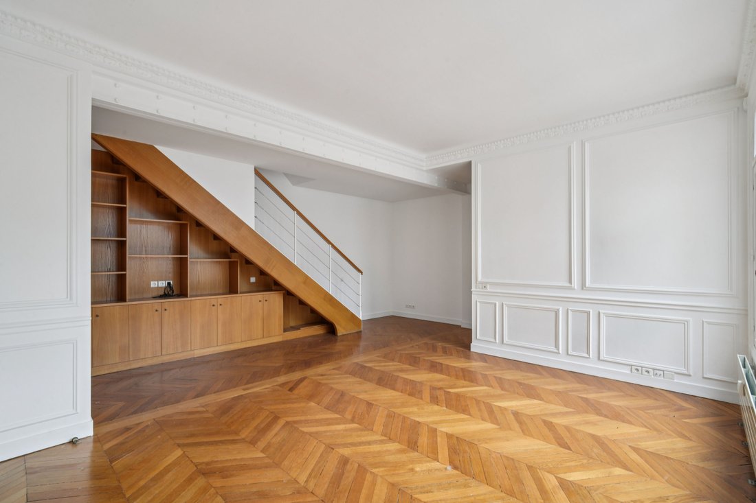 Apartment in Elysées-Madeleine, Paris 8e Arrondissement, Paris 4 - 16923462