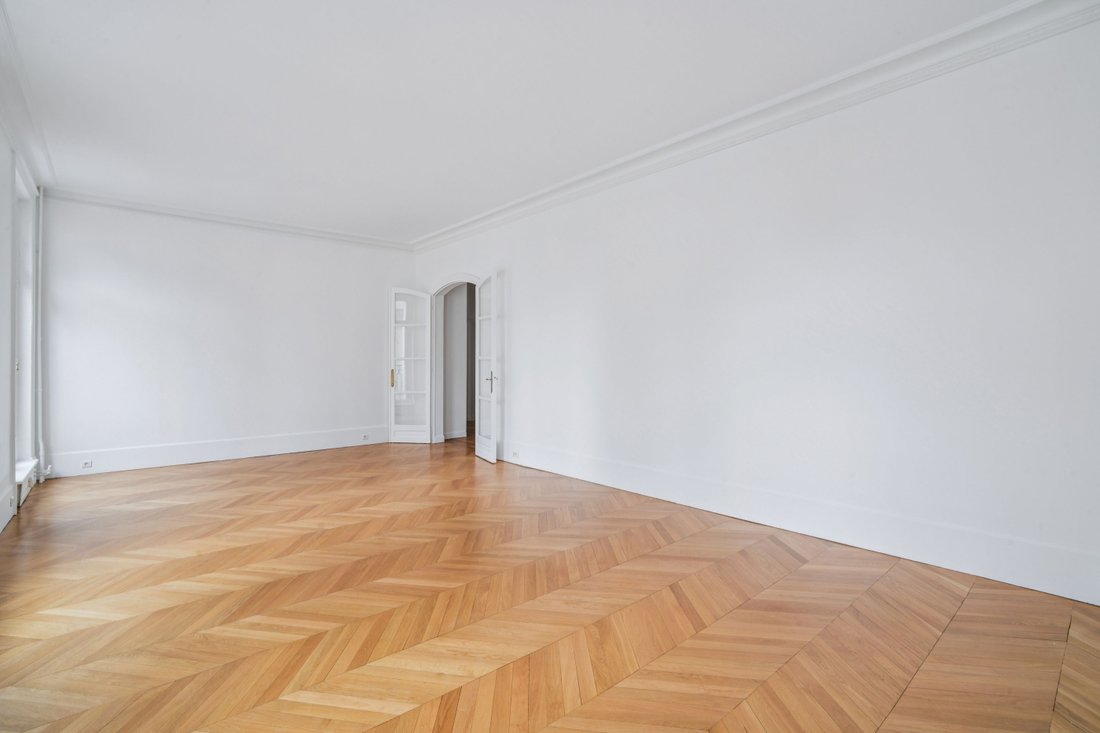 Apartment in Elysées-Madeleine, Paris 8e Arrondissement, Paris 4 - 16923479