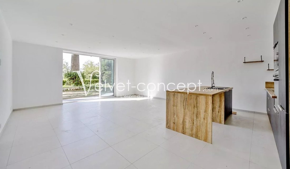 Apartment in Grasse, Provence-Alpes-Côte d'Azur, France 2 - 16923654