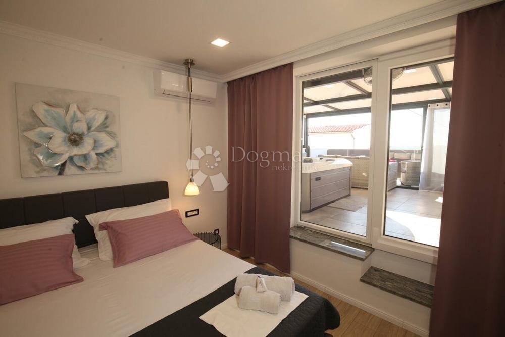 Apartment in Gradska cetvrt Grada, Sibenik, Sibenik-Knin County 5 - 16925330
