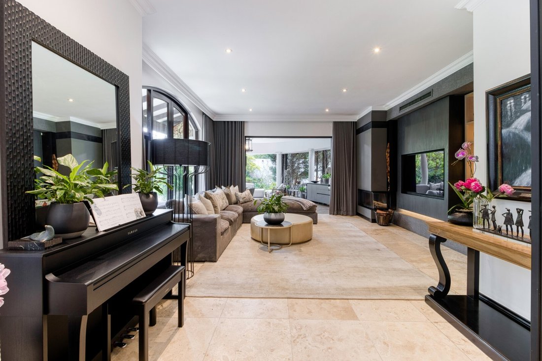 Haus in Houghton Estate, Gauteng, Südafrika 1 - 16924033
