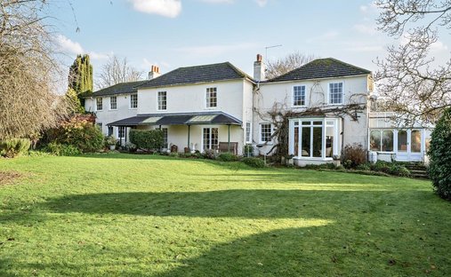 House in Wateringbury, England 1