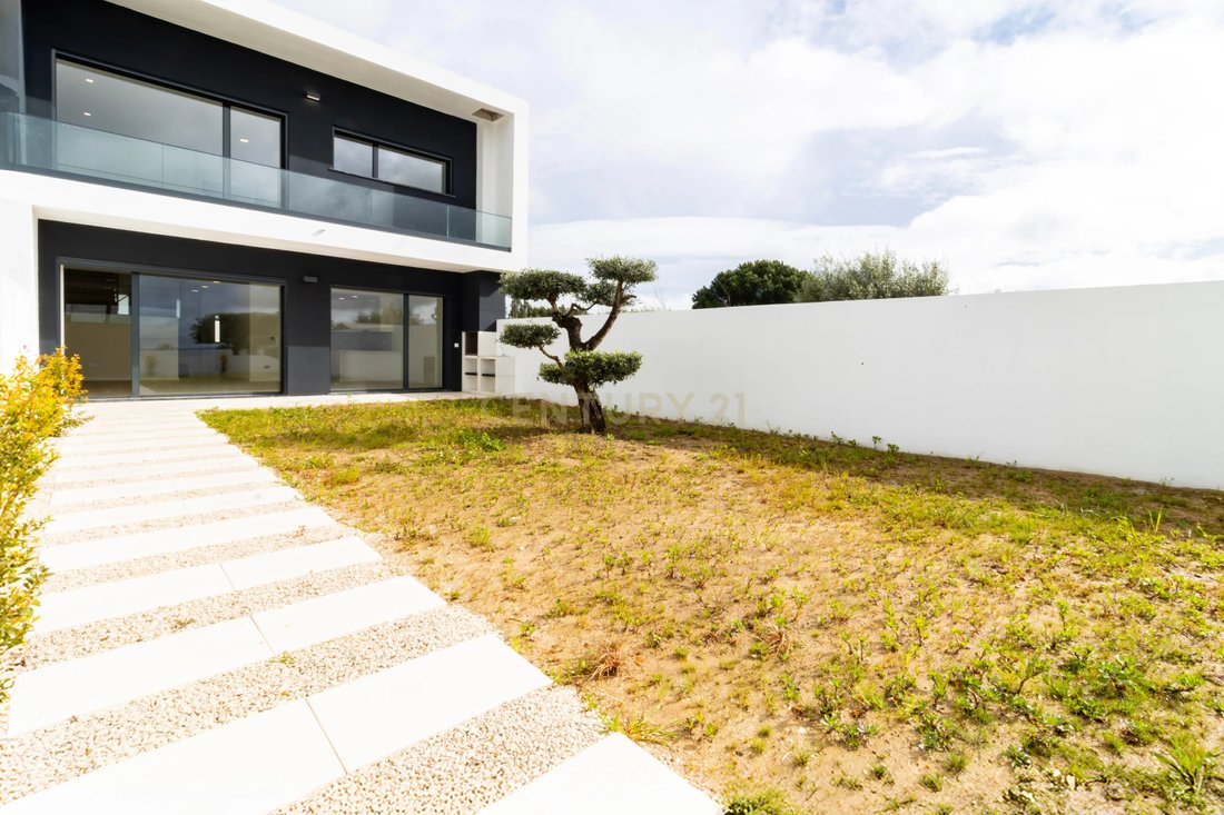 Villa in Nossa Senhora de Fatima, Santarem District, Portugal 1 - 15952684