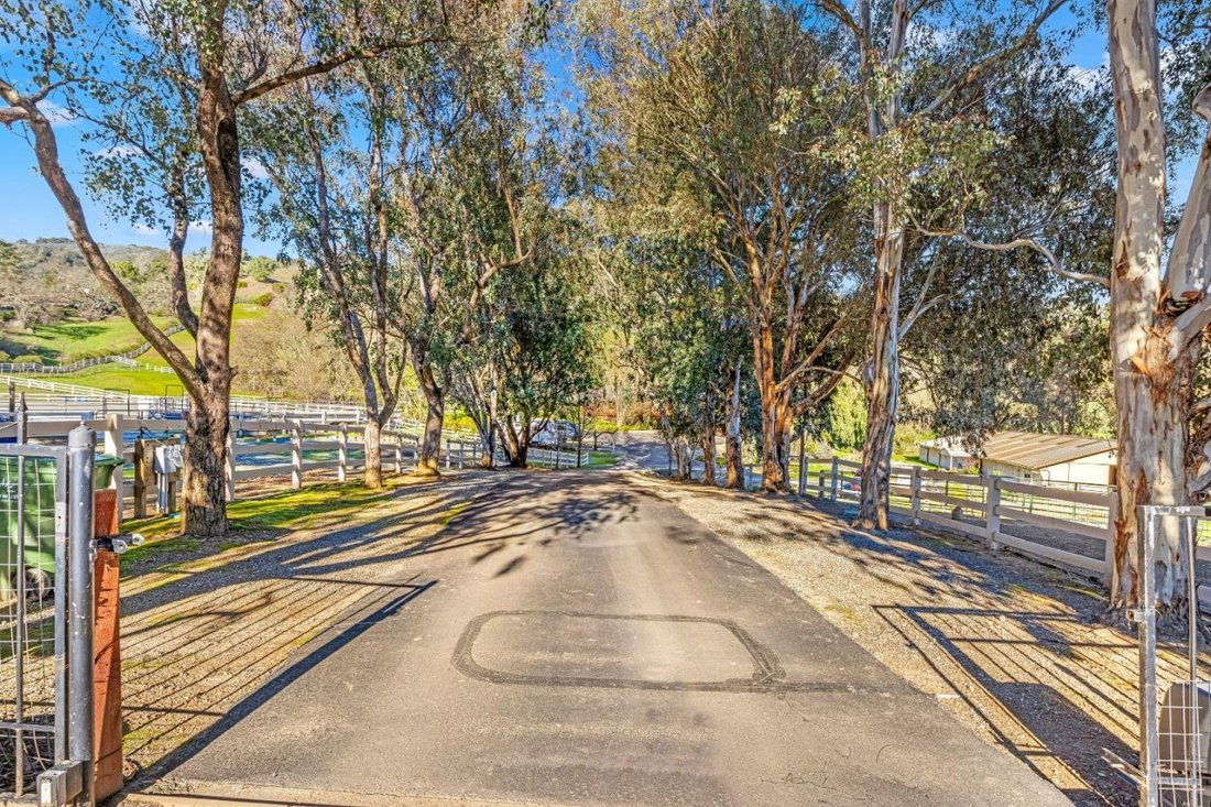 House in Gilroy, California, United States 2 - 16920159