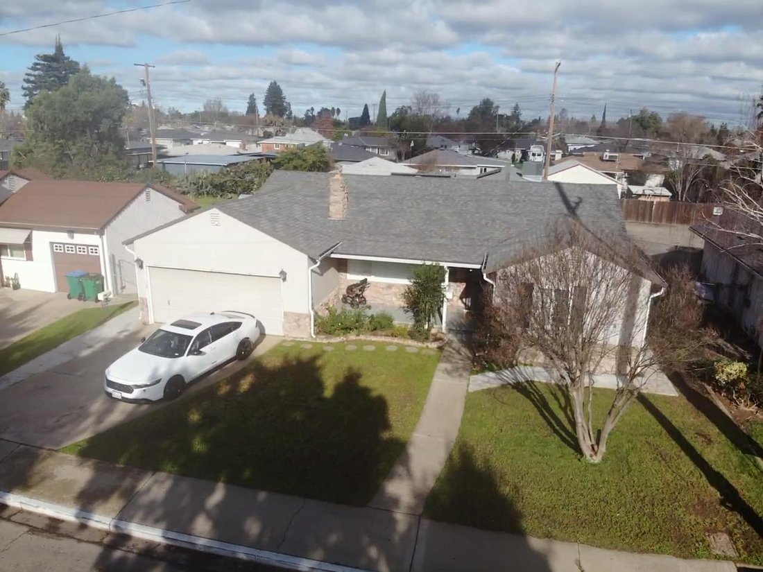 House in Lodi, California, United States 5 - 16924226
