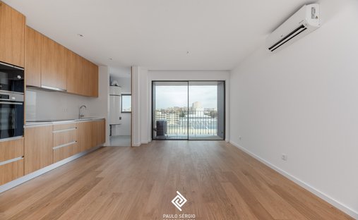 Apartment in Matosinhos e Leca da Palmeira, Porto District, Portugal 1