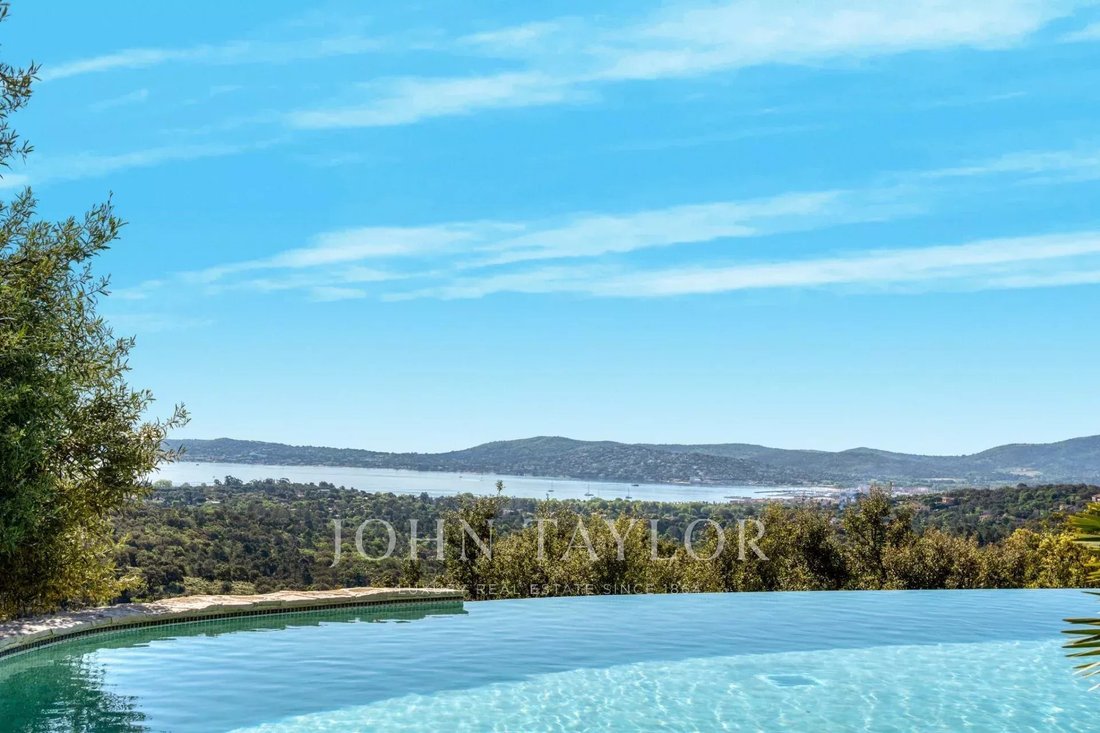Villa in Grimaud, Provence-Alpes-Côte d'Azur, France 1 - 16321629