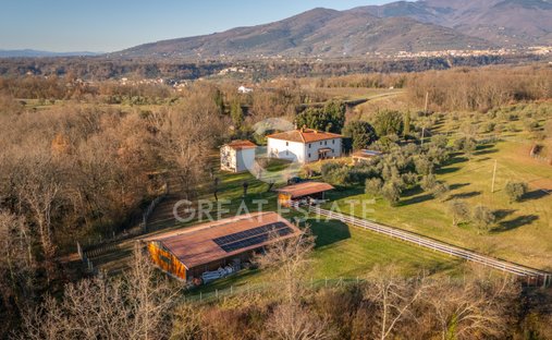 Tenuta a Terranuova Bracciolini, Toscana, Italia 1