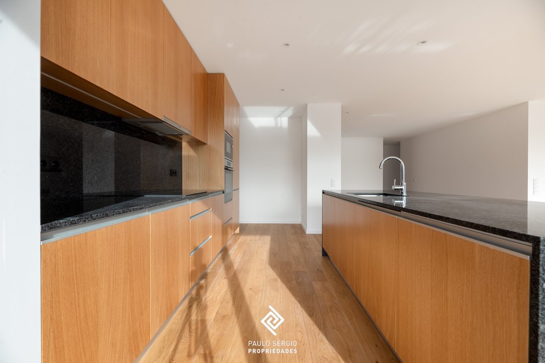 Apartment in Matosinhos e Leca da Palmeira, Porto District, Portugal 4 - 16923882