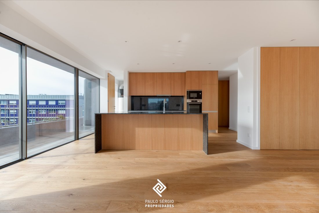 Apartment in Matosinhos e Leca da Palmeira, Porto District, Portugal 3 - 16923882