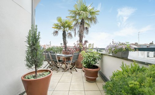 Apartment in Saint-Mande, Ile-de-France, France 1