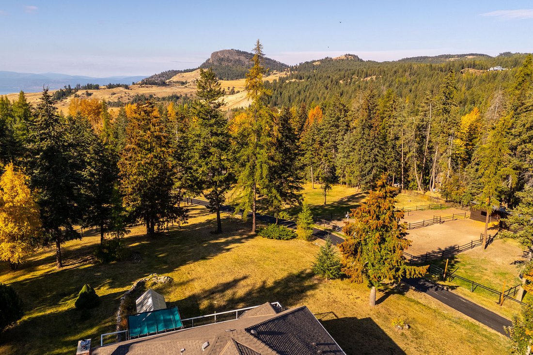 Exceptional Rural Property In Kelowna, British Columbia, Canada For ...