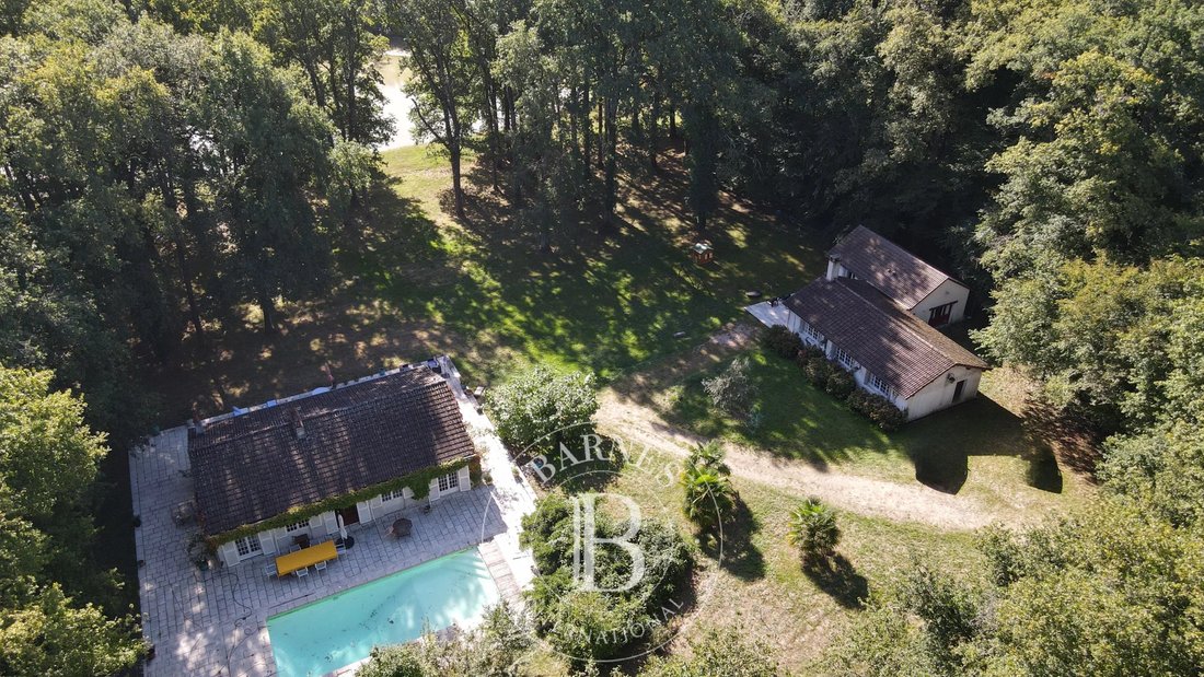 Estate in Vicq-sur-Nahon, Centre-Val de Loire, France 1 - 16307065