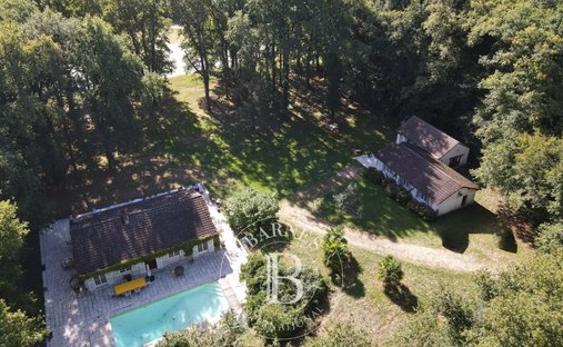 Estate in Vicq-sur-Nahon, Centre-Val de Loire, France 1