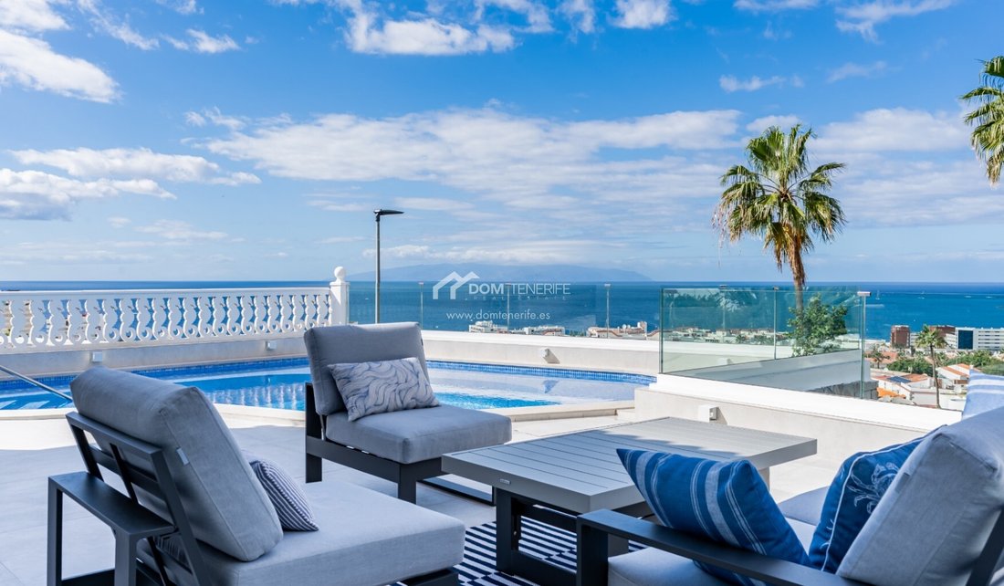 Villa in San Cristobal de La Laguna, Canary Islands, Spain 1 - 16739608