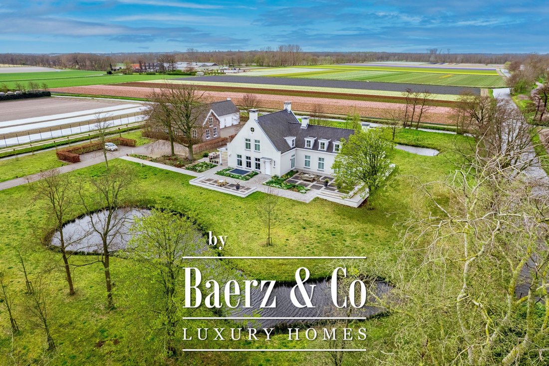Villa in Lisse, South Holland, Netherlands 1 - 13438679