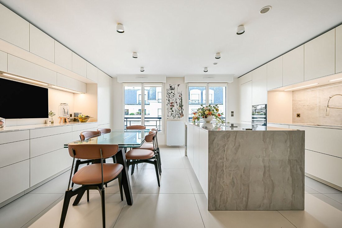 Apartment in Saint-Mande, Ile-de-France, France 3 - 16923259