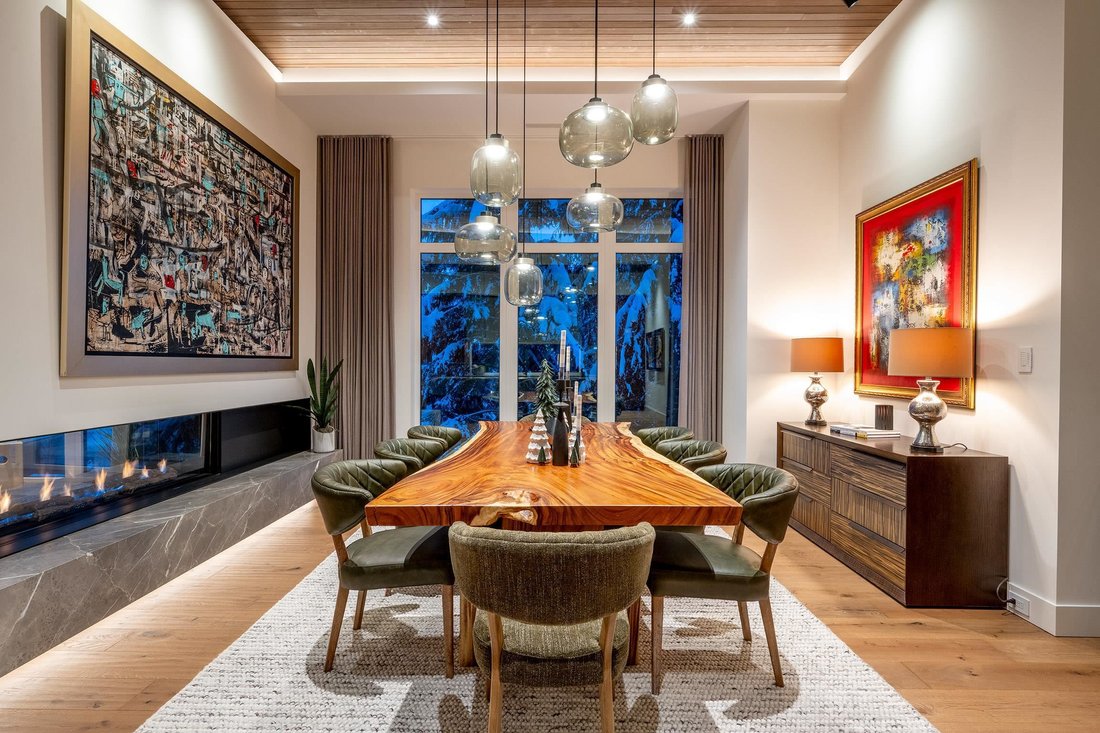 House in Whistler, British Columbia, Canada 2 - 16925660