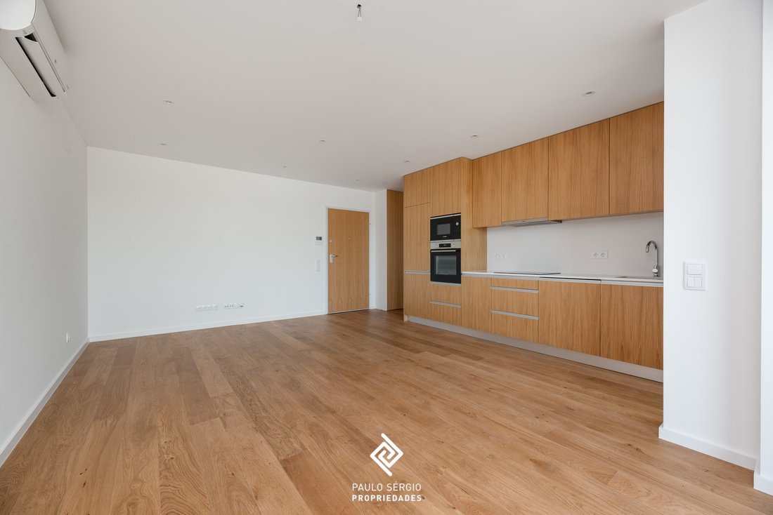 Apartment in Matosinhos e Leca da Palmeira, Porto District, Portugal 3 - 16923893