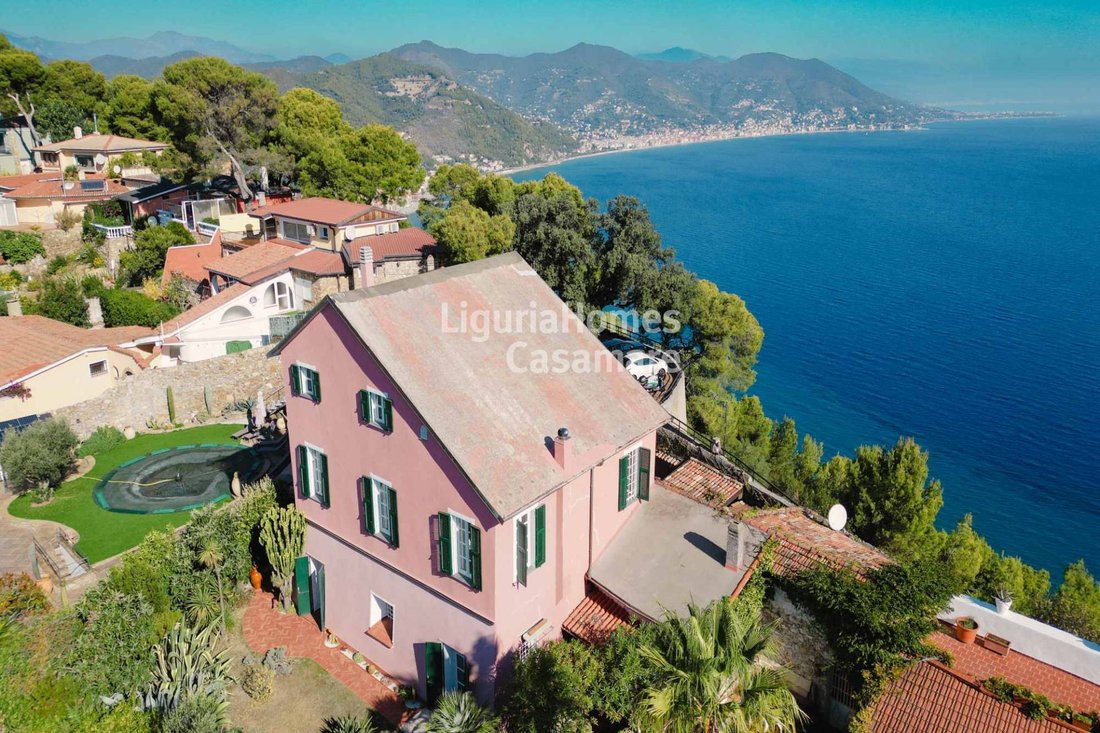 Villa in Pinamare, Andora, Liguria 1 - 16925170