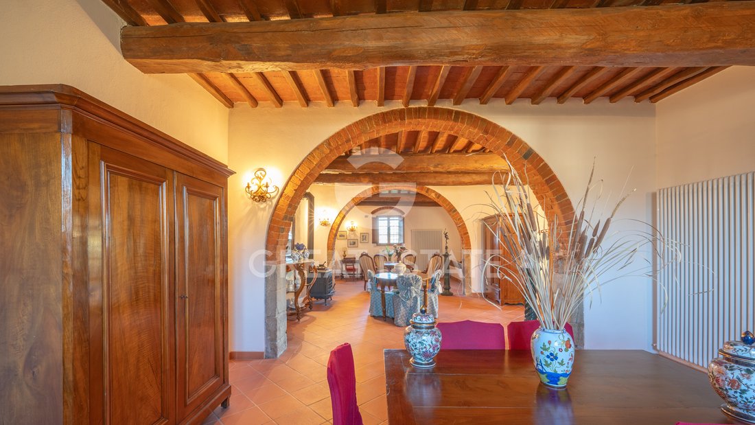 Estate in Terranuova Bracciolini, Tuscany, Italy 5 - 16925231