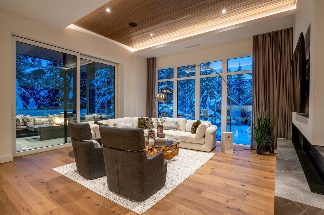 House in Whistler, British Columbia, Canada 5 - 16925660