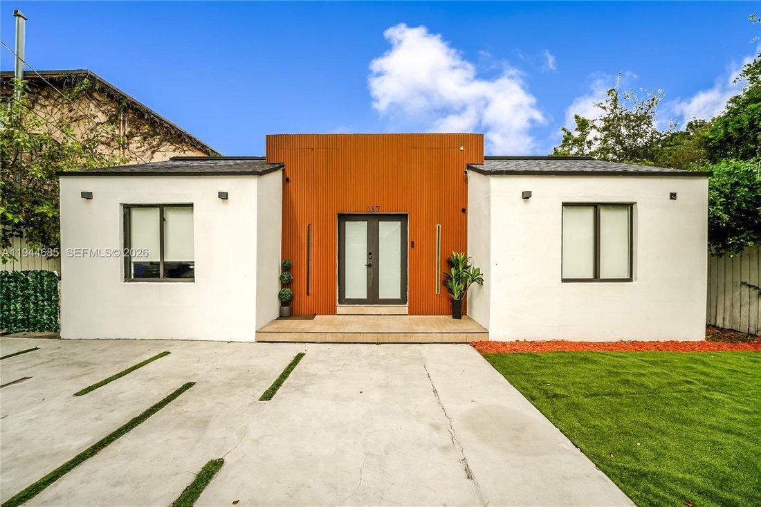 House in Miami, Florida, United States 1 - 16925092