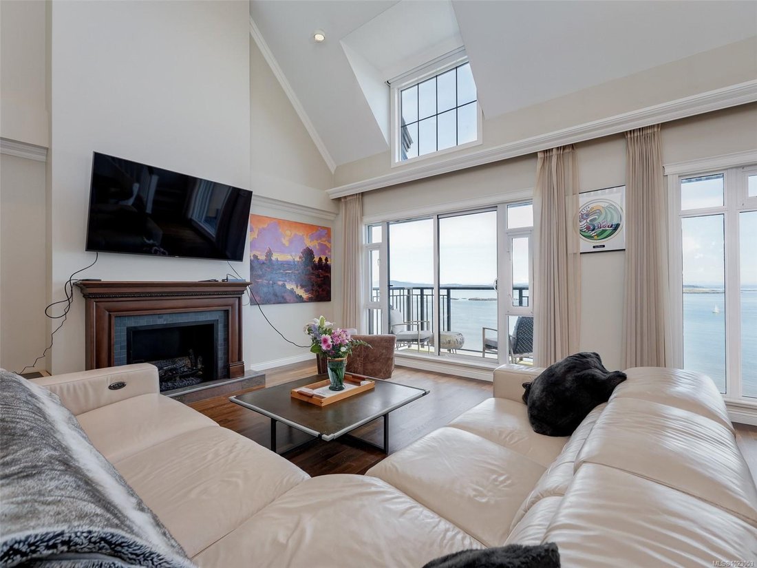 Condo in Oak Bay, British Columbia, Canada 5 - 16925609