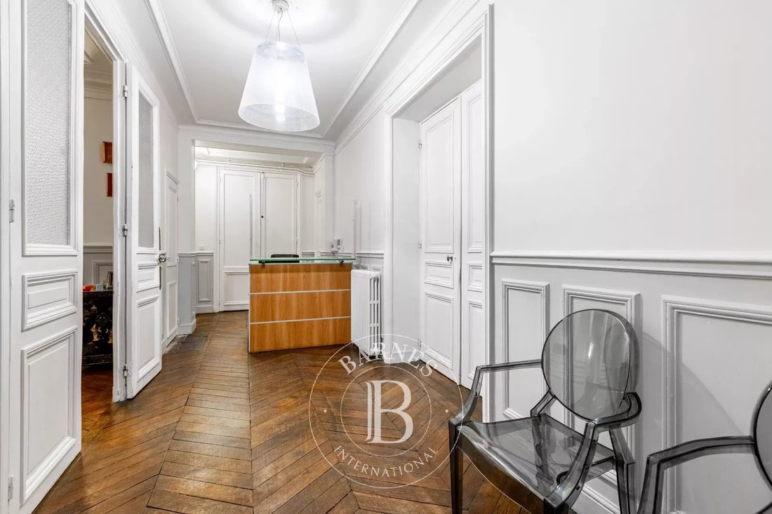 Apartment in Hoche-Friedland, Paris 8e Arrondissement, Paris 4 - 16923638