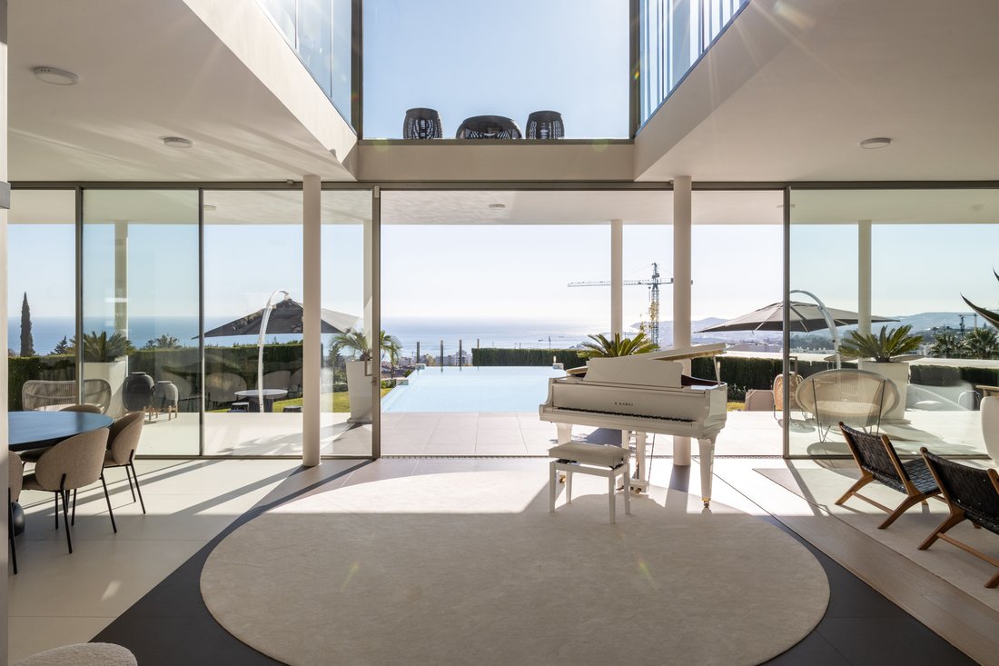 Villa in Fuengirola, Andalusia, Spain 1 - 16925206