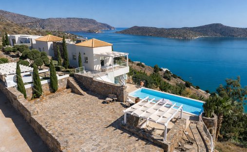 Villa in Community of Elounta, Agios Nikolaos Municipal Unit, Greece 1