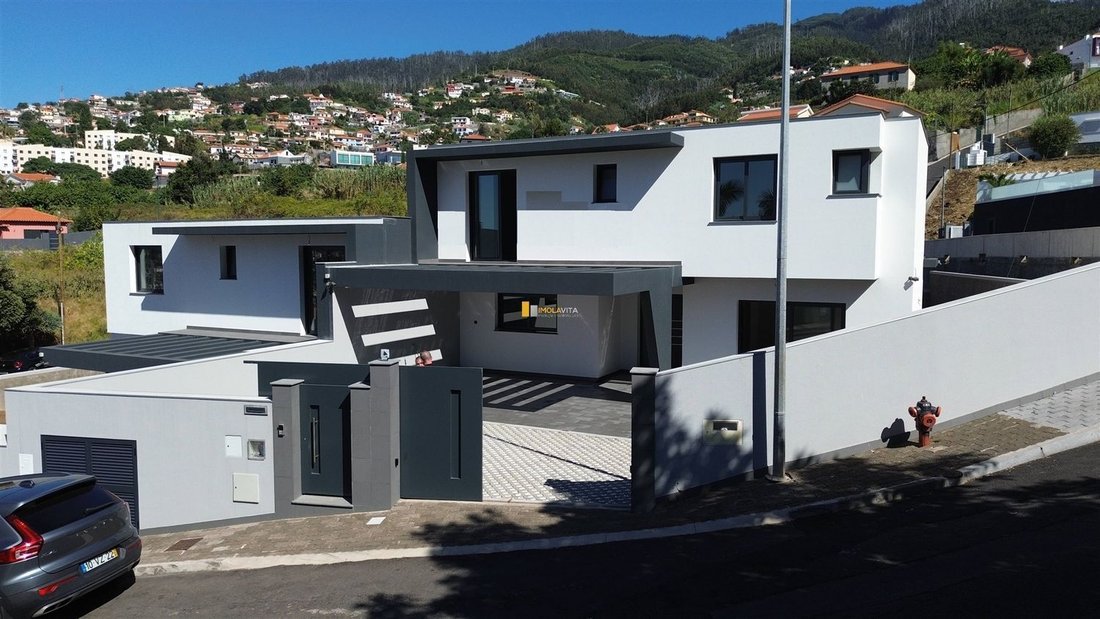 Villa in Santo Antonio, Madeira, Portugal 2 - 16926877