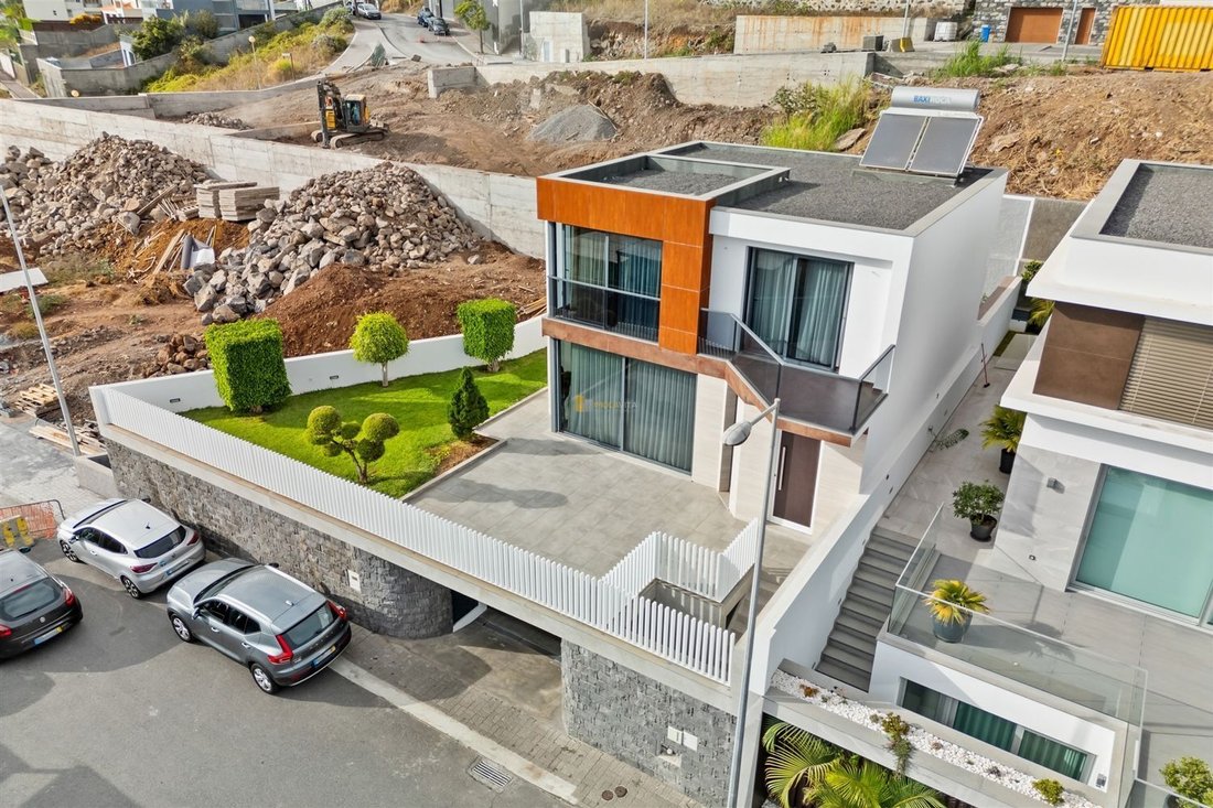 Villa in Sao Martinho, Madeira, Portugal 1 - 16927204