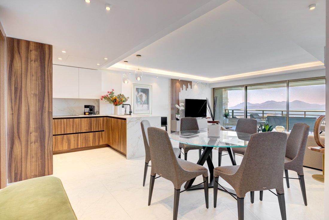 Apartment in Saint Nicolas, Cannes, France 4 - 16926459
