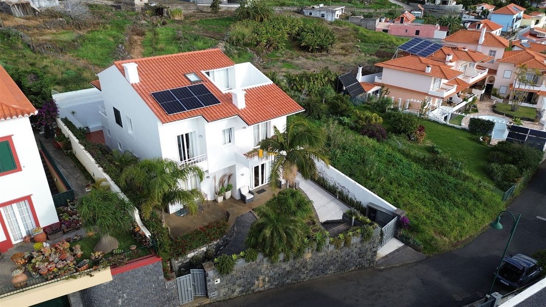 Villa in Reed, Madeira, Portugal 1 - 16926799