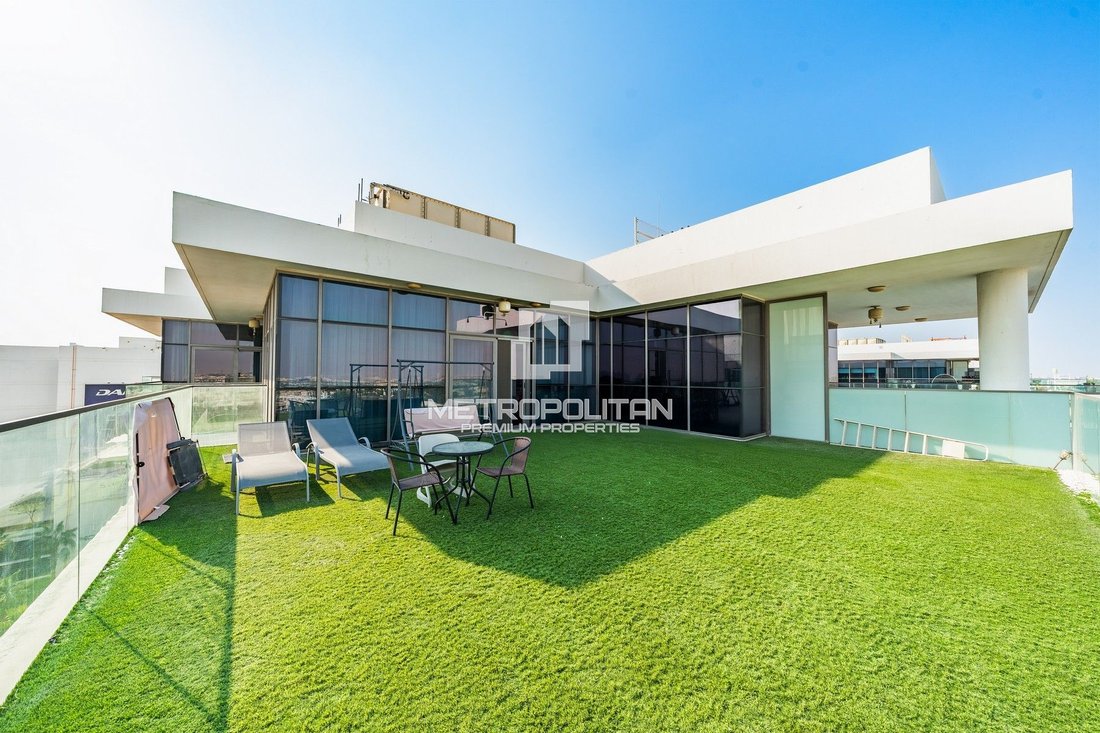Apartment in Damac Hills, Dubai, United Arab Emirates 3 - 16927891