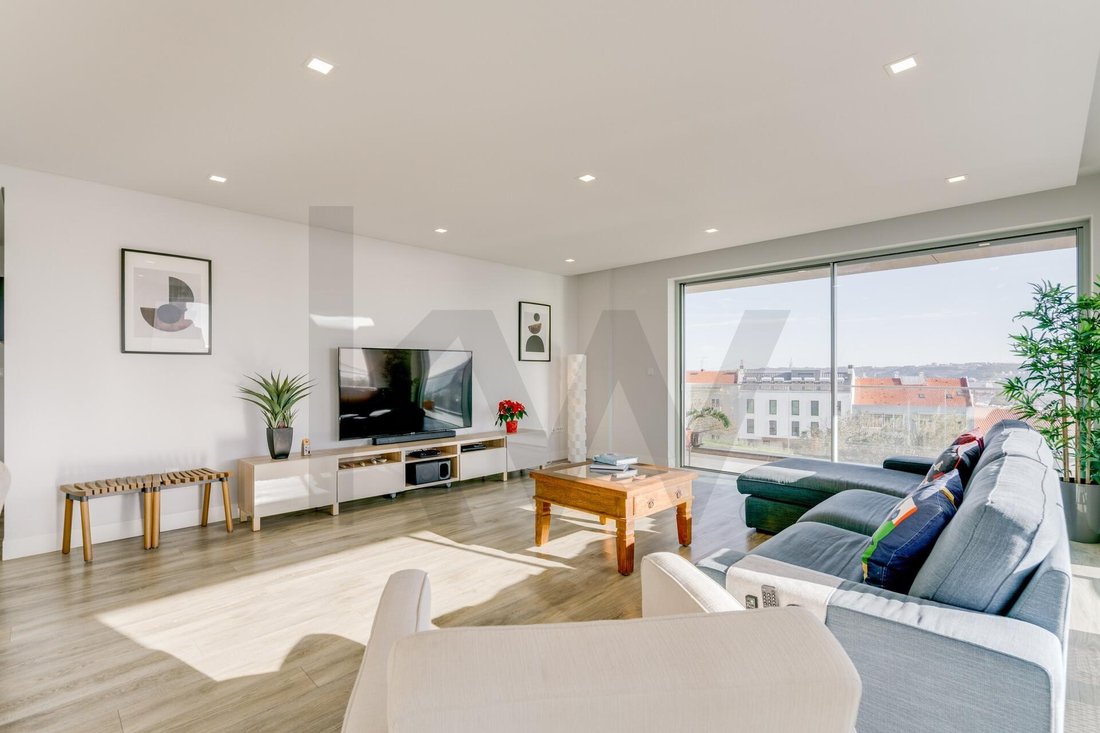 Apartment in Alges, Lisbon, Portugal 5 - 16926759