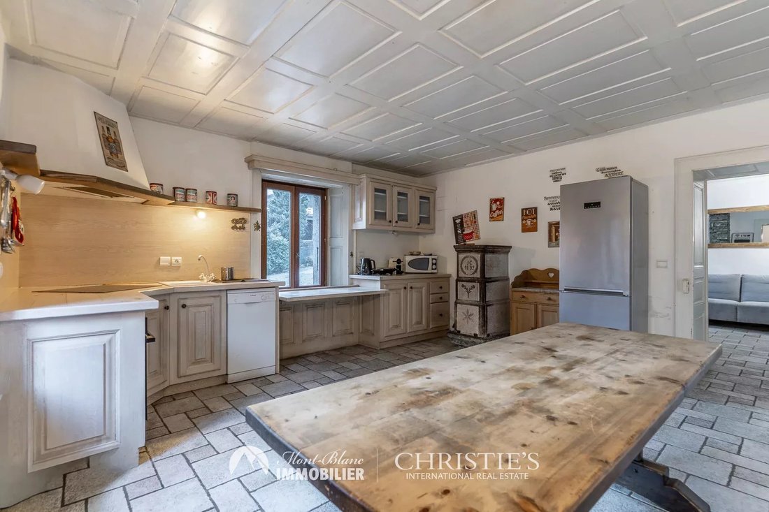 Villa in Chamonix-Mont-Blanc, Auvergne-Rhône-Alpes, France 2 - 16927332