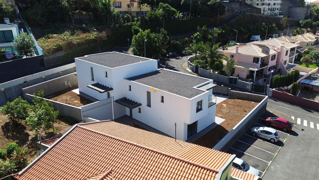 Villa in Santo Antonio, Madeira, Portugal 3 - 16926864