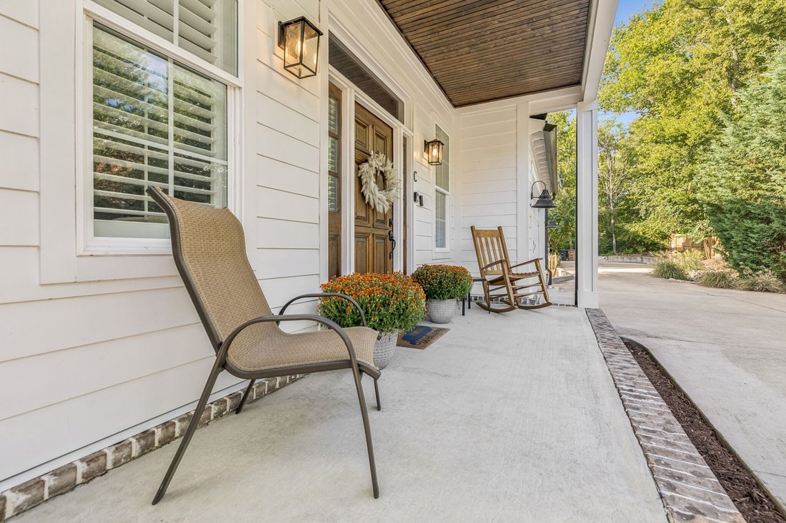 Co Op in Forest Hills, Tennessee, United States 3 - 16926675