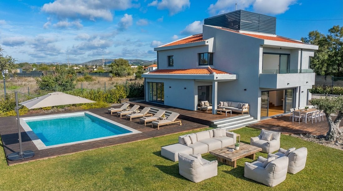 Villa in Quarteira, Algarve, Portugal 1 - 16927374
