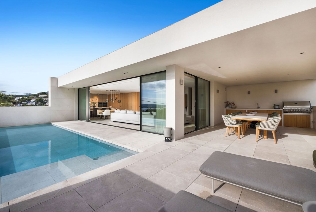Villa in Portals Nous, Calvia, Balearic Islands 1 - 16927940