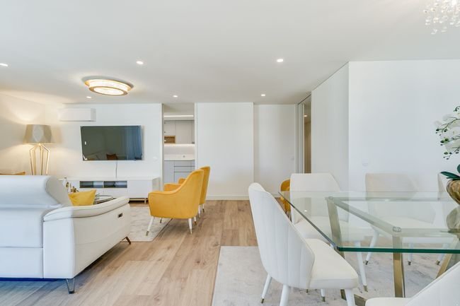 Apartment in Moscavide e Portela, Lisbon, Portugal 3 - 16927956